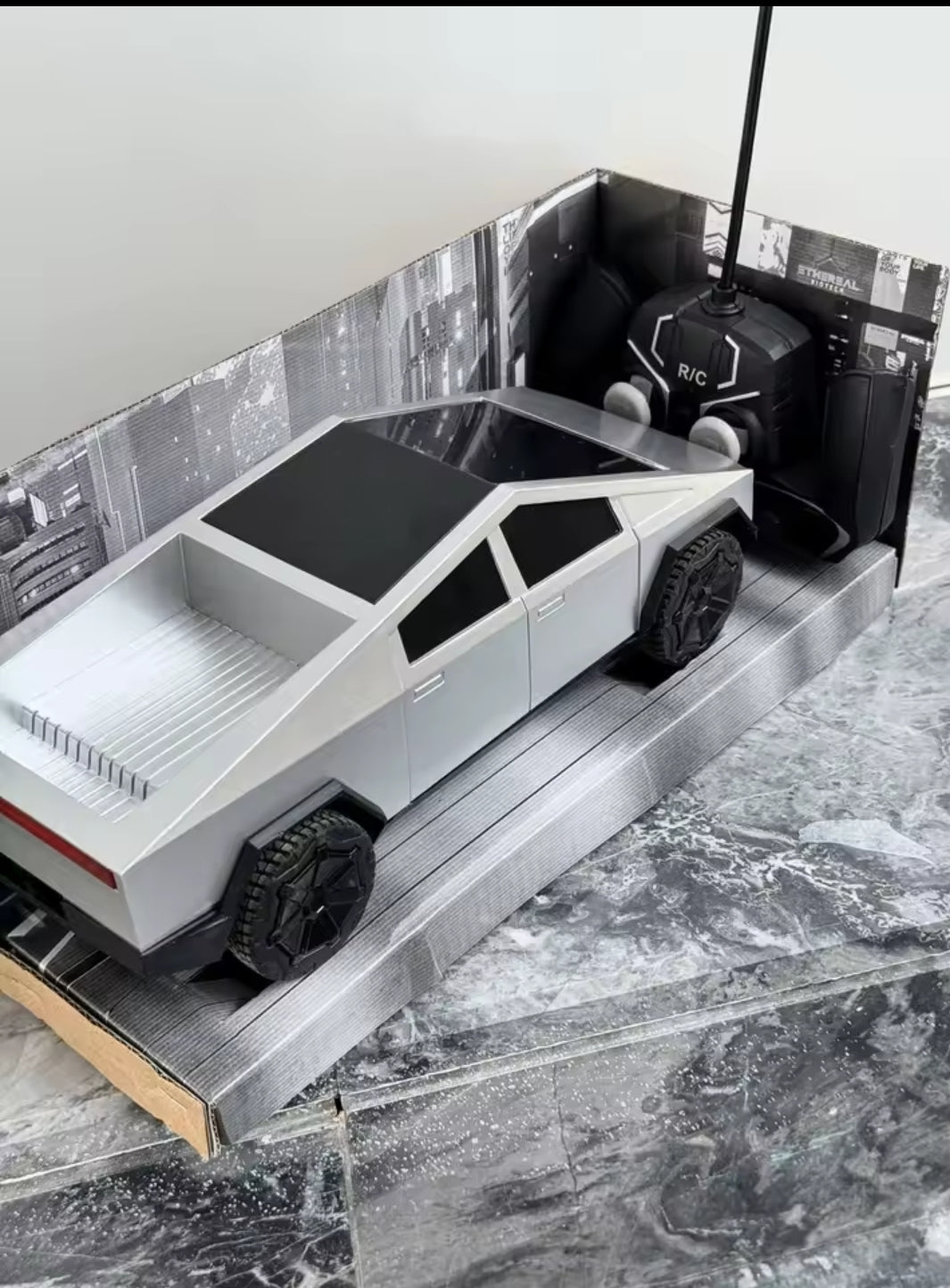 1/12 Scale Tesla Cybertruck RC Car